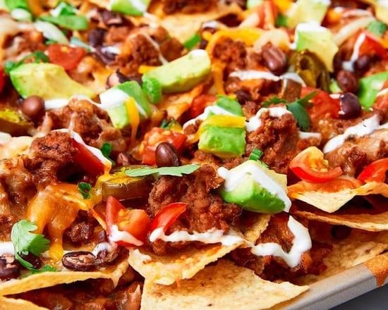 Loaded Supreme Nachos (Chicken).